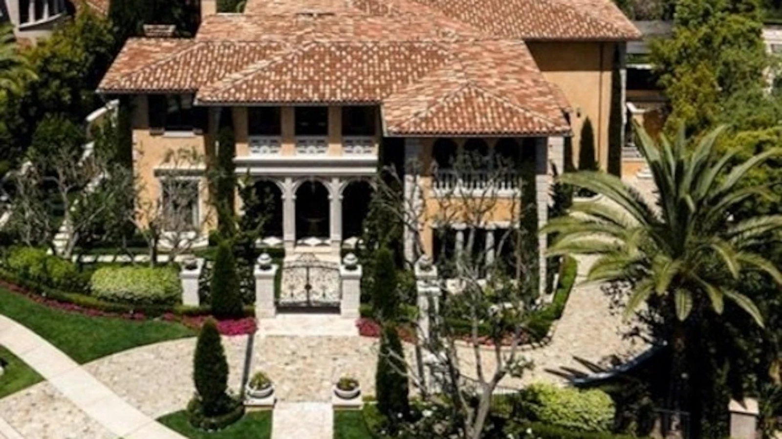 California CEO Accused of Iran Sales and Mansion
Funding